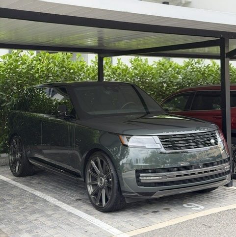 Green Range Rover